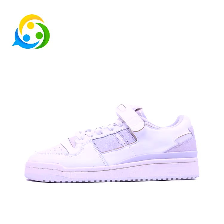 2023 Casual Light Sports Shoes Men Sneaker White Board Socce...
