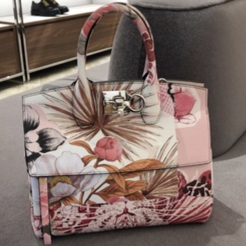 [Pre-Order] Ferragamo floral studio bag